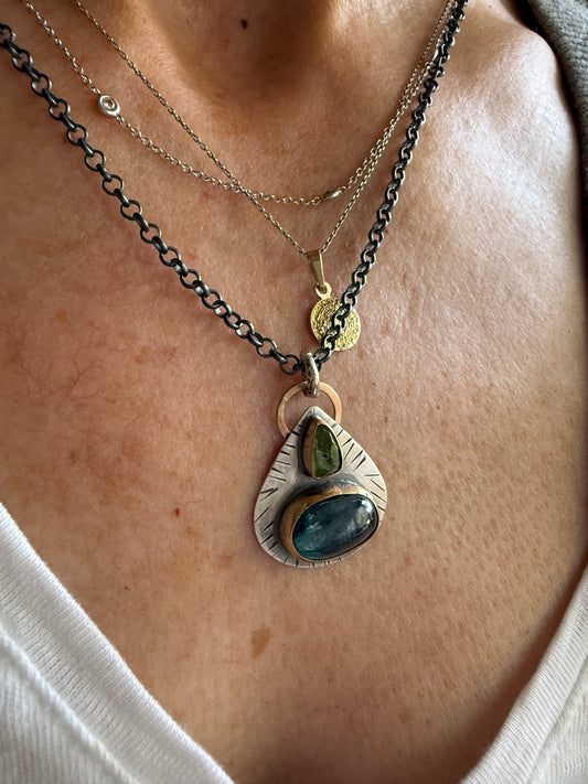 Kyanite and vesuvianite pendant