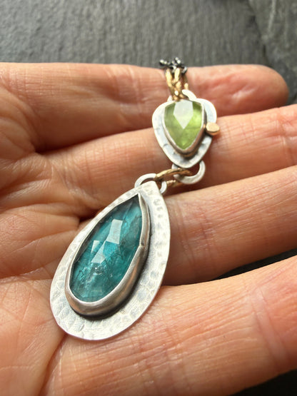 Kyanite and Peridot Pendant Necklace