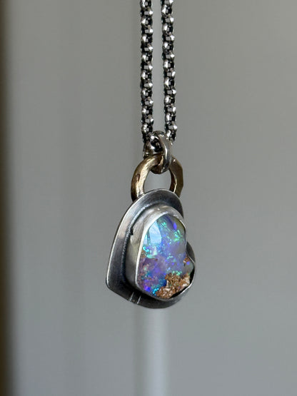 Dainty Hear Opal