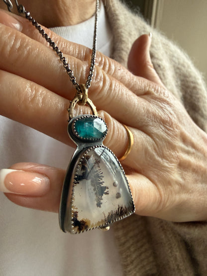 Dentritic Agate and Kyanite Necklace
