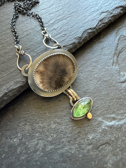 Dentritic Agate & Tsavorite Garnet Necklace