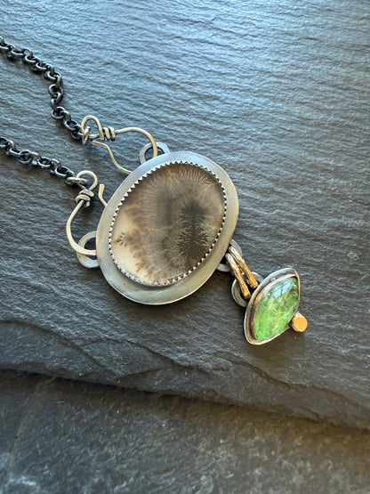 Dentritic Agate & Tsavorite Garnet Necklace