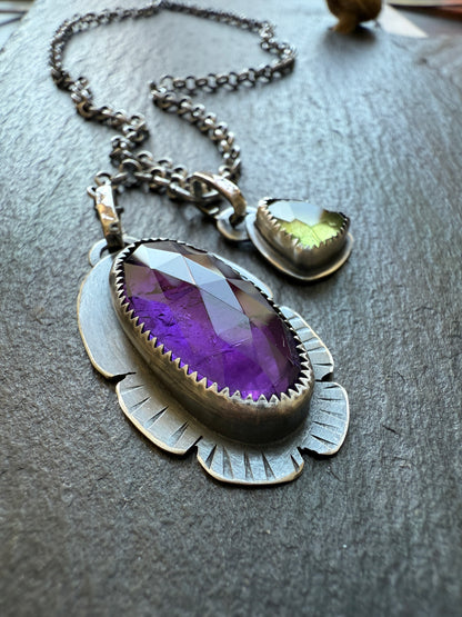 Amethyst and Peridot Y Lariat Necklace