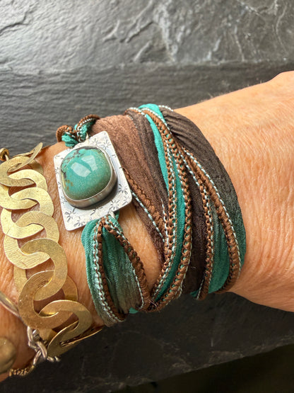 Turquoise ribbon bracelet