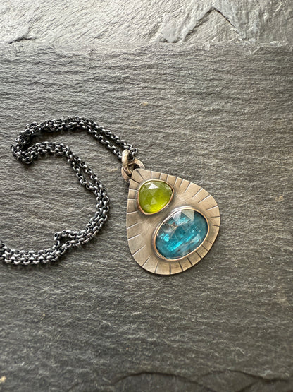 Kyanite and vesuvianite pendant